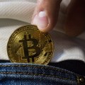 How much money should i invest in bitcoin as a beginner?