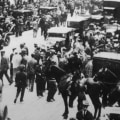 What happens to gold if stock market crashes?